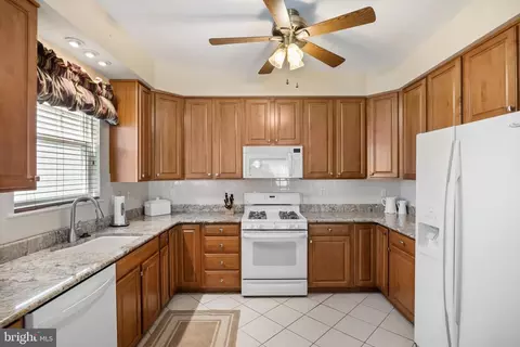 13 Clancy Ct, Marlton, NJ 08053 photo 17