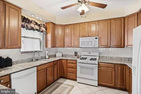 13 Clancy Ct, Marlton, NJ 08053 photo 16