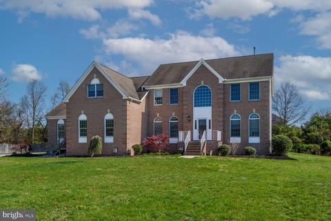 2 Jerrick Ct, Mount Laurel, NJ 08054
