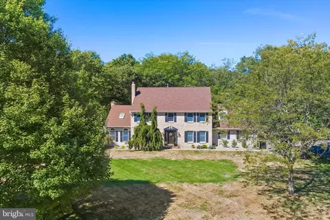 364 Jacobstown Arneytown Rd, Wrightstown, NJ 08562