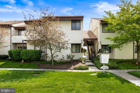31 E Daisy Ln #B, Mount Laurel, NJ 08054