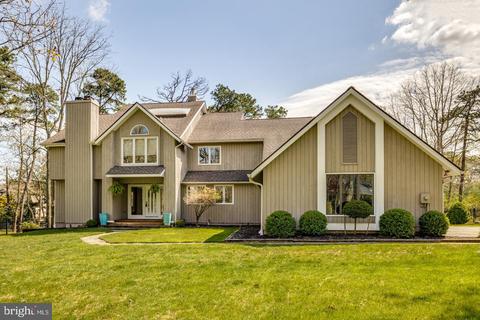 2 Persimmon Ct, Medford, NJ 08055