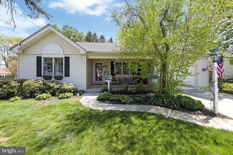 55 S Locust Ave, Marlton, NJ 08053