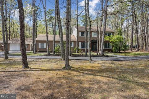 17 Flagstone Dr, Tabernacle, NJ 08088