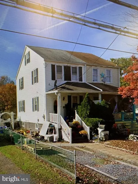 538 Wood St, Burlington, NJ 08016