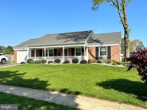 11 Tiber Ln, Willingboro, NJ 08046