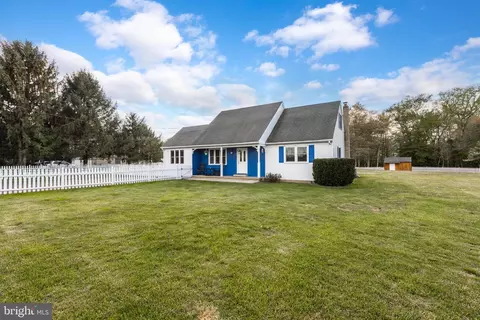 529 Oakshade Rd, Shamong, NJ 08088