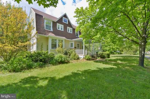 402 Midway, Riverton, NJ 08077