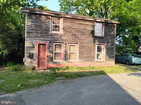 1 Woods Aly, Mount Holly, NJ 08060