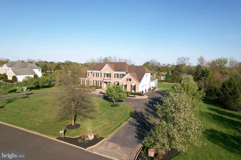 710 Bentley Ct, Moorestown, NJ 08057