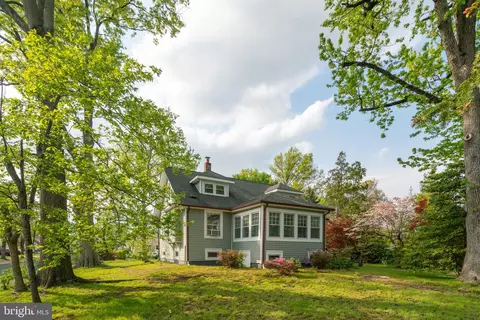 231 W Mill Rd, Maple Shade, NJ 08052 photo 3