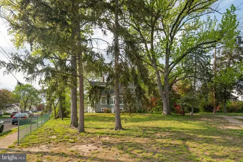 231 W Mill Rd, Maple Shade, NJ 08052 photo 6