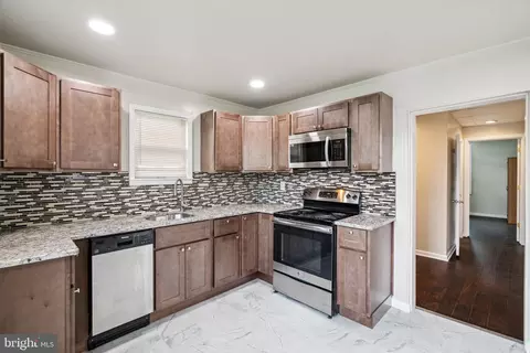 231 W Mill Rd, Maple Shade, NJ 08052 photo 18