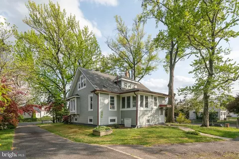 231 W Mill Rd, Maple Shade, NJ 08052 photo 9