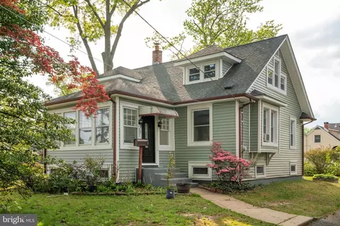 231 W Mill Rd, Maple Shade, NJ 08052