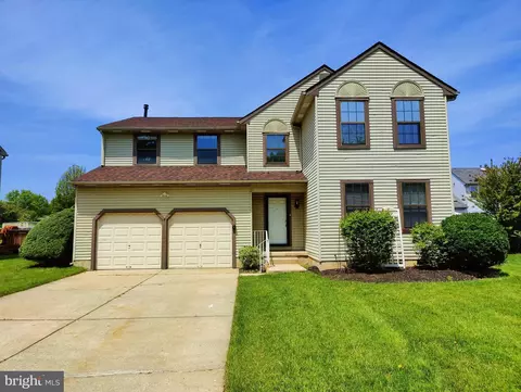 5 Tenby Ln, Marlton, NJ 08053