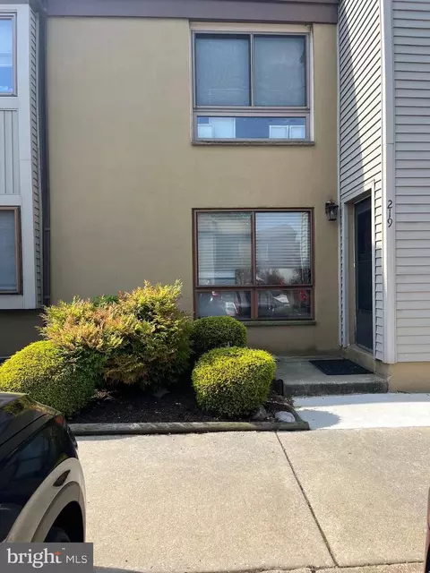 219 James Ct, Marlton, NJ 08053