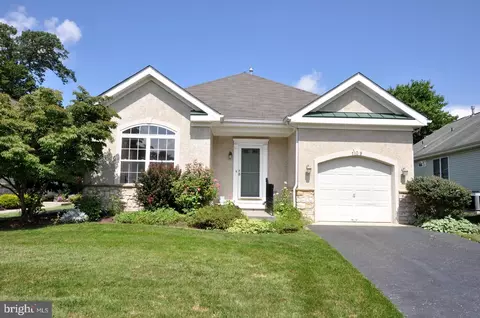 109 Paisley Pl, Hainesport, NJ 08036