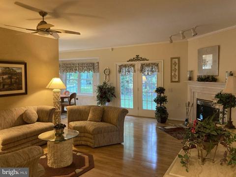 20 Ashley Dr, Delran, NJ 08075 photo 4