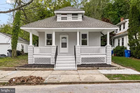 105 Rossell St, Mount Holly, NJ 08060