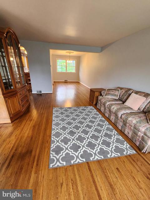 2145 Laurel Dr, Cinnaminson, NJ 08077 photo 6