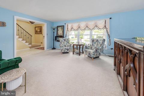 22 Tinsmith Ln, Marlton, NJ 08053 photo 2
