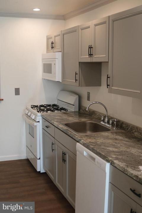 140 Lemmon Ave, Pemberton, NJ 08068
