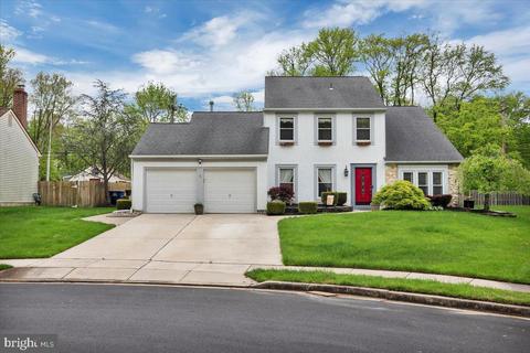 8 Whitechapel Ct, Mount Laurel, NJ 08054
