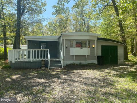 9 Oakview Dr, Shamong, NJ 08088