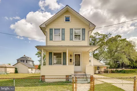 219 Chestnut St, Delran, NJ 08075