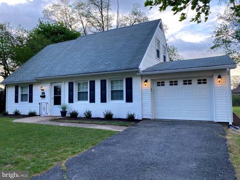46 Mayapple Ln, Willingboro, NJ 08046