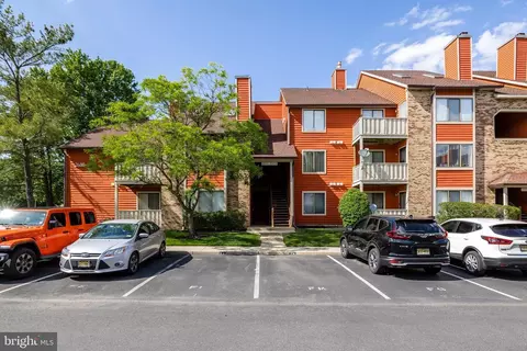 2603 Auburn Ct #B, Mount Laurel, NJ 08054