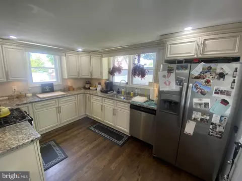 312 Walnut St, Delanco, NJ 08075 photo 2