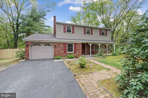 212 Crest Rd, Marlton, NJ 08053