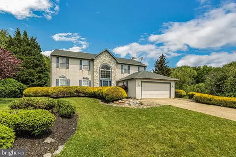 35 Lexington Cir, Marlton, NJ 08053