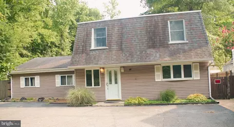 315 Sunset Rd, Burlington, NJ 08016