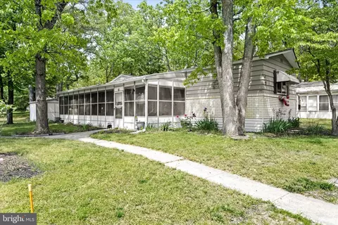 73 Holly Ct, Tabernacle, NJ 08088