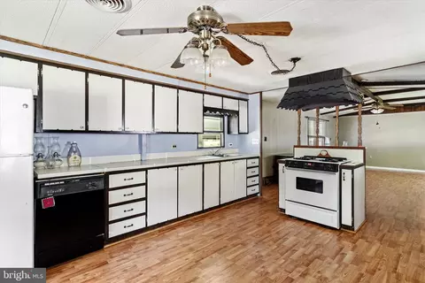 73 Holly Ct, Tabernacle, NJ 08088 photo 14