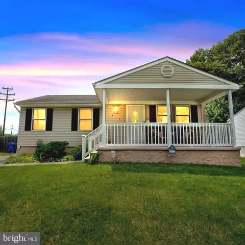 415 Maple Ave, Delanco, NJ 08075