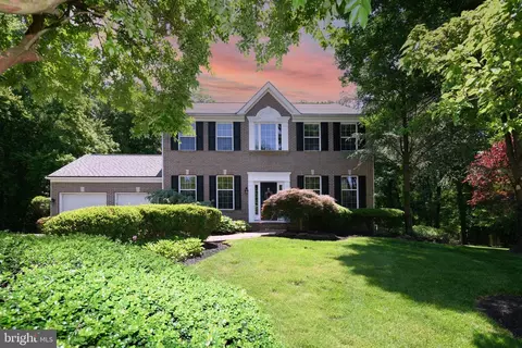 107 Weatherhill Ct, Hainesport, NJ 08036