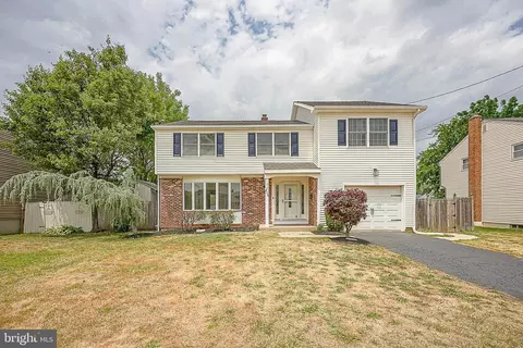 315 Monroe Ave, Edgewater Park, NJ 08010