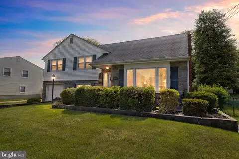 2161 Holly Ln, Cinnaminson, NJ 08077