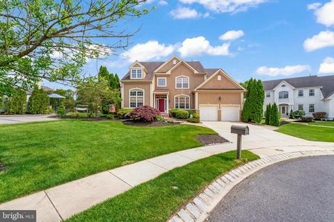 5 Florabunda Ln, Cinnaminson, NJ 08077