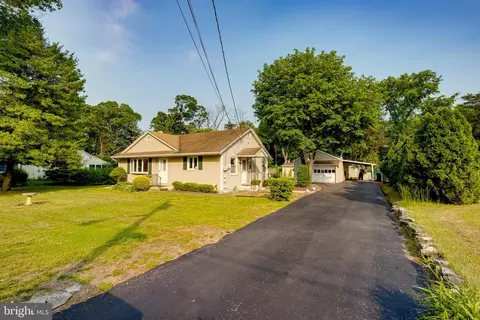 411 Bischoff, Hainesport, NJ 08036