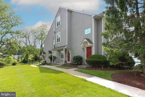 603 Trescott Pl # a, Mount Laurel, NJ 08054