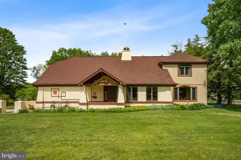 54 Shanahan Ln, Chesterfield, NJ 08515