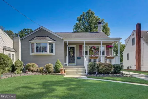 44 W Linwood Ave, Maple Shade, NJ 08052
