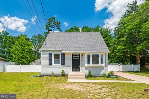 522 Laurel Blvd, Browns Mills, NJ 08015