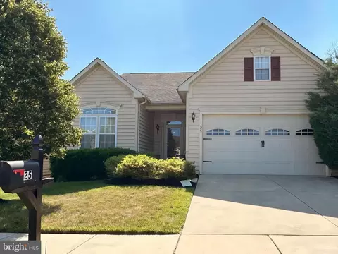 25 Simpkins Ln, Pemberton, NJ 08068