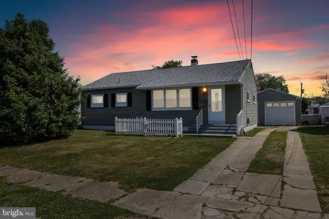 215 Bailey Ave, Maple Shade, NJ 08052